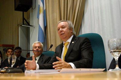 Peralta convoc� a elecciones generales para el 25 de octubre