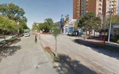 Muri� frente al hospital
