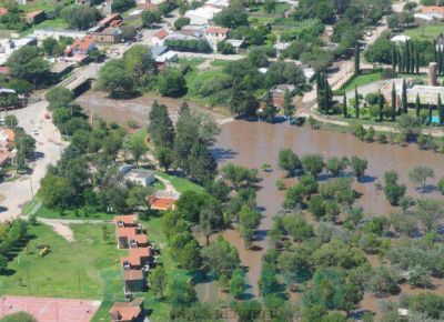 El agua no tuvo piedad: m�s de 600 personas perdieron todo en Lafinur