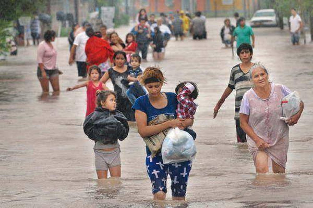 SANTIAGO BAJO EL AGUA