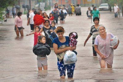 SANTIAGO BAJO EL AGUA