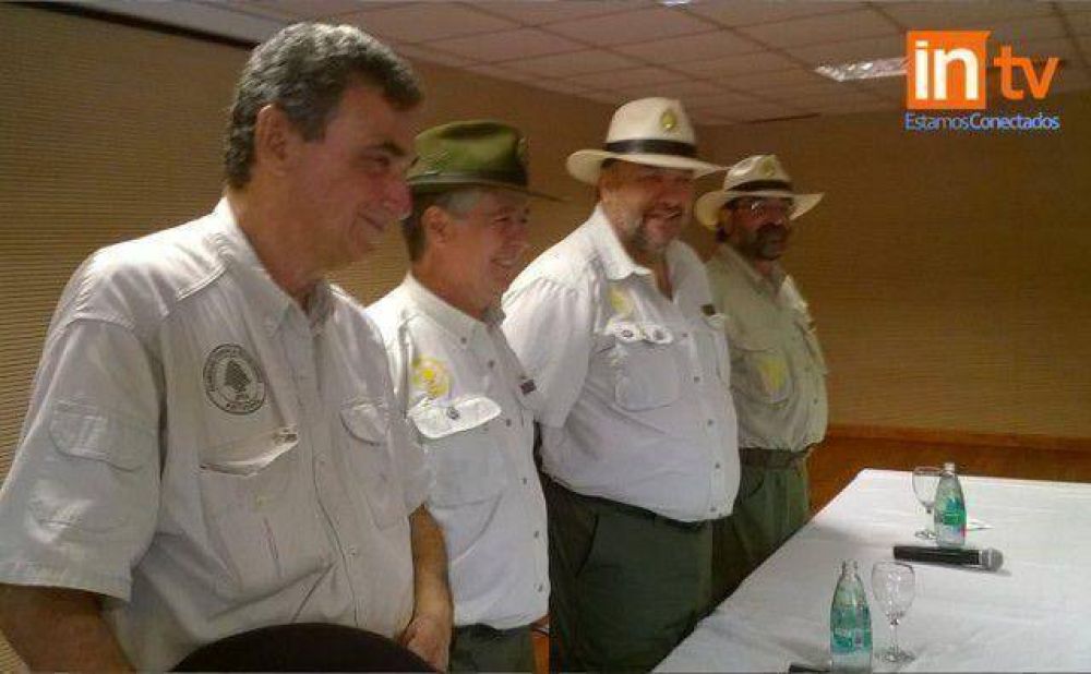 Asumi� oficialmente el nuevo Intendente del Parque Nacional Iguaz�