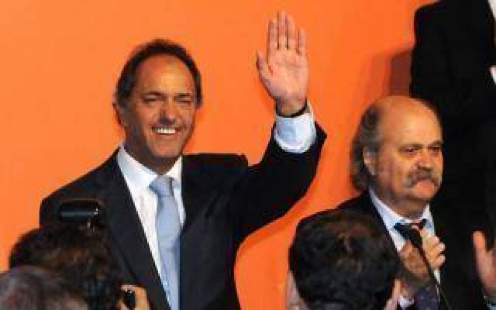 Ezeiza: Granados y Scioli ponen en marcha la primera Polic�a Local