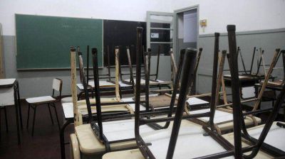 Docentes disidentes amenazan con un paro por tiempo indeterminado