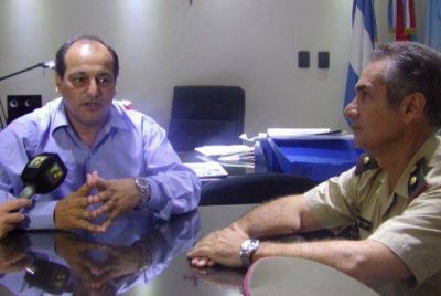 El intendente Robles dialog� con el jefe del Cuartel de Vigilancia, teniente coronel D�Alessandri sobre los terrenos del Ej�rcito