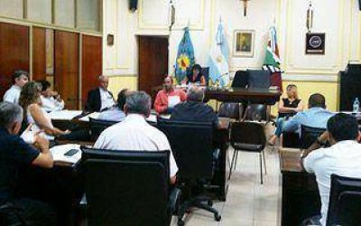 Amore baj� al Concejo a defender su gesti�n