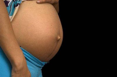 Una mujer embarazada result� herida tras un enfrentamiento entre bandas