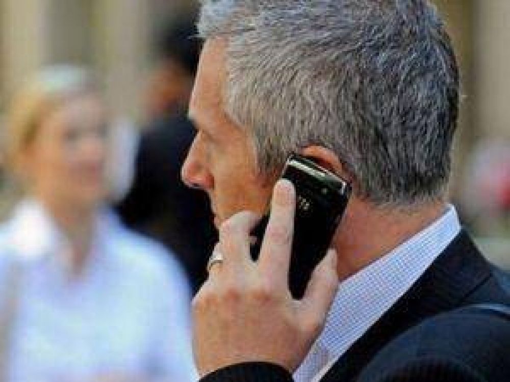 Por dos cortes en la fibra �ptica, Tucum�n est� sin servicios de Arnet y Personal