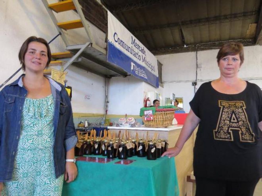 Peque�o emprendimiento familiar suma dulces y alfajores al Mercado Comunitario