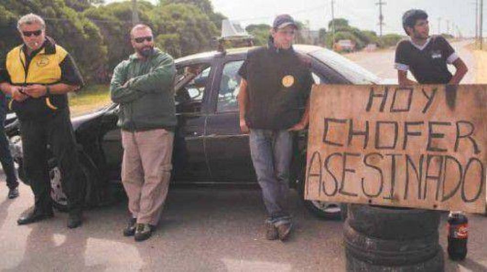 Taxistas y colectiveros se reunieron con Castelli por la inseguridad en el partido de General Pueyrredon