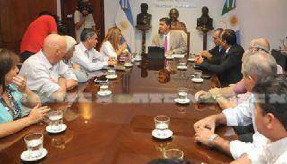 Capitanich recibi� a intendentes de la Alianza para evaluar la ejecuci�n de obras de infraestructura