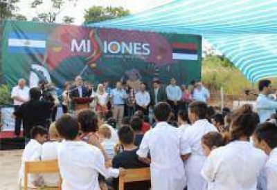 Jacobo destac� que la incorporaci�n de j�venes al secundario se increment� en un 36 por ciento