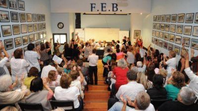Los docentes del CEB y SUTEBA levantaron el paro y ponen en marcha el ciclo lectivo 2015