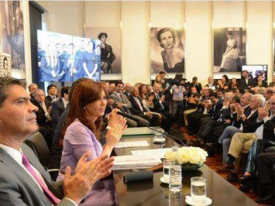 Escuelas de Gonzales Chaves recibieron 80 mil pesos cada una para refacciones edilicias   