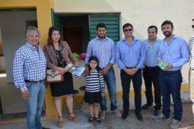 BOSETTI ENTREG� LA SEGUNDA MANZANA DE VIVIENDAS DEL A�O Y RESALT� LOS AVANCES EN EL CUMPLIMIENTO DE METAS