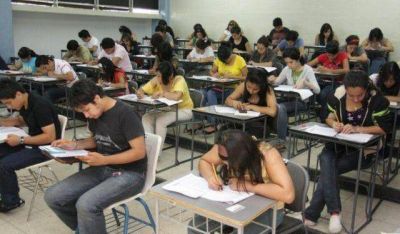 Educaci�n cre� una Comisi�n de trabajo por alumnos sin cupo