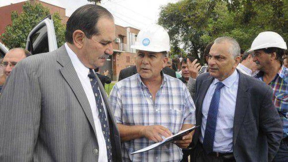 Alperovich: �la mejor manera de hacer pol�tica es trabajando