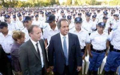 Scioli acerc� a Insaurralde y puso en marcha la Polic�a Local en Lomas de Zamora