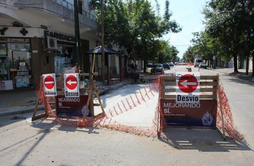Realizan obras hidr�ulicas en Av. Ader de Villa Adelina 