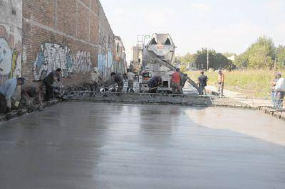 Reanudaron las obras en la calle para circulaci�n de micros de larga distancia