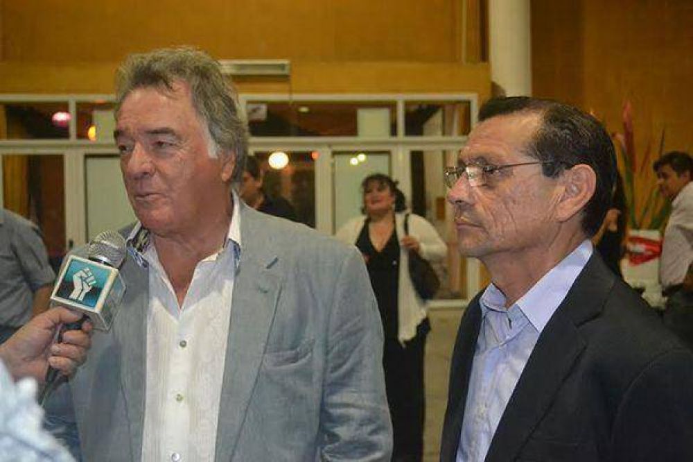Barrionuevo llega y recorre el interior