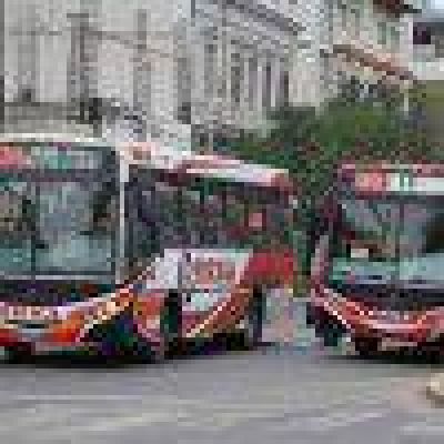 Se levant� el paro de colectivos