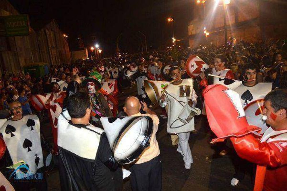 Los Herederos y Los Tropicales del Sur fueron los grandes ganadores de los Corsos Matecito 2015  