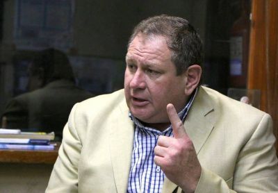 Rogel: �No estoy desde hace 35 a�os en este partido para regal�rselo a los conservadores�