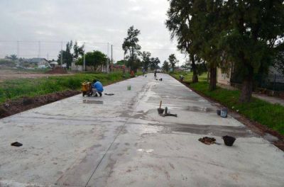 El Municipio de Villa �ngela ya paviment� la primera cuadra de la calle Uruguay