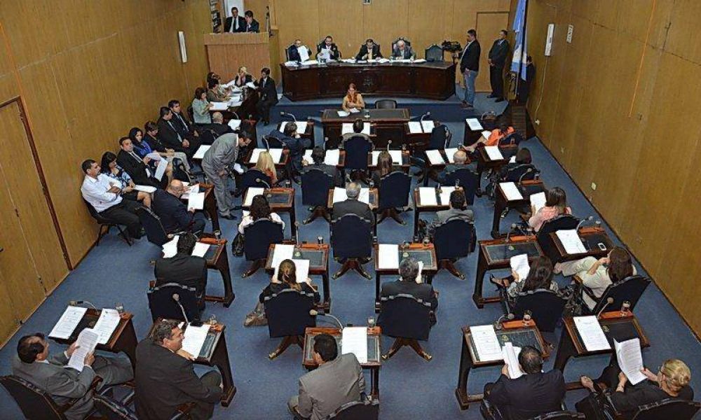 La Legislatura acepto las renuncias de los jueces Miers y Suhr