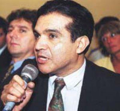 Capell�n fue dur�simo con Durand Cornejo
