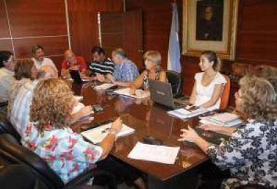Docentes: hubo otra oferta y la bajar�n a las bases
