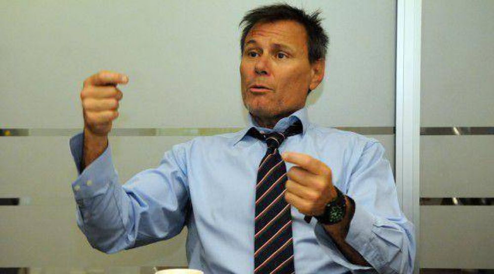 Mendoza: candidato a gobernador pro miner�a elogi� a Gioja