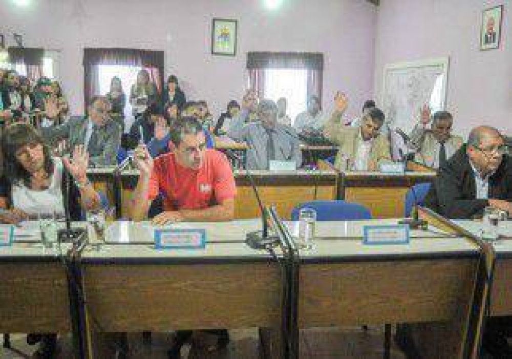 Ahora, Peressini le pedir� $2 millones m�s a la Provincia 