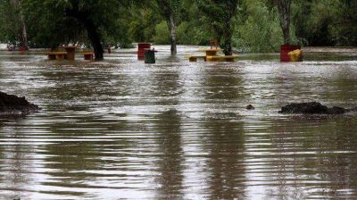 El temporal ya dej� 12 muertos y 5 mil evacuados en C�rdoba y Santiago del Estero 