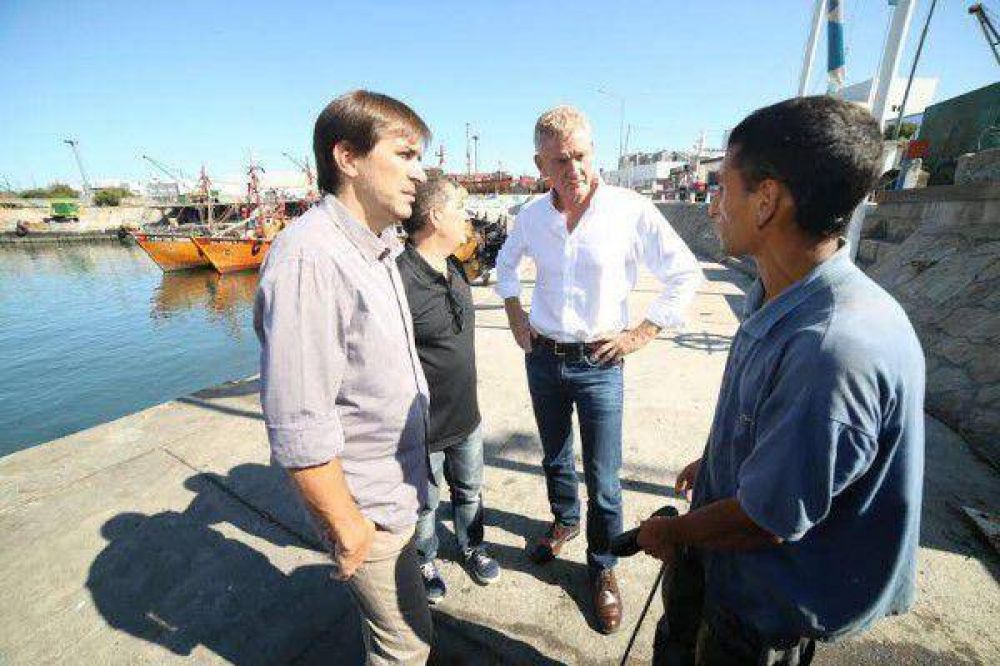 DE NARV�EZ Y FARONI, EN RECORRIDA POR EL PUERTO