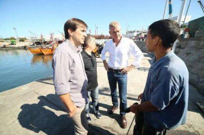 DE NARV�EZ Y FARONI, EN RECORRIDA POR EL PUERTO