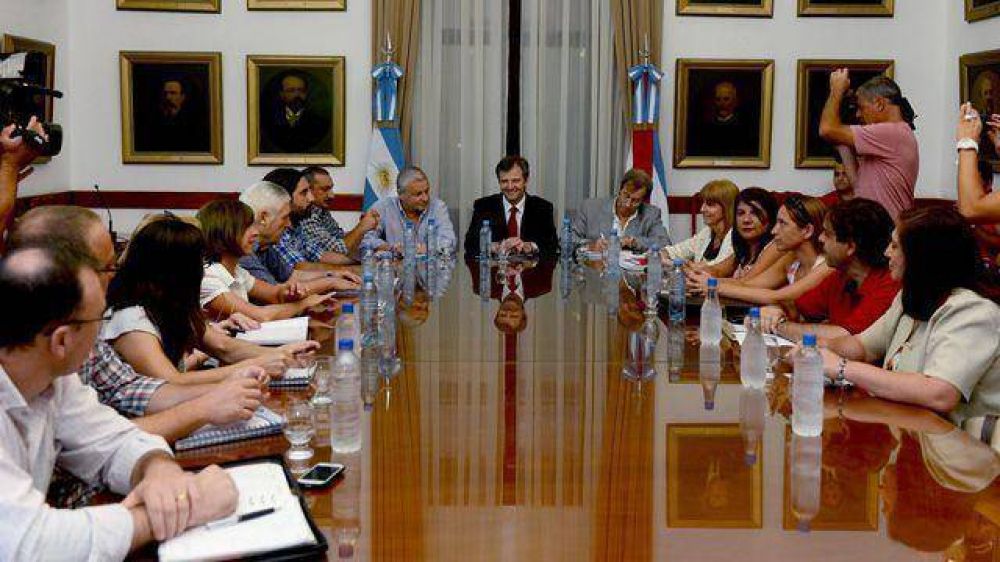 El Gobierno tiene lista una nueva oferta salarial para los docentes