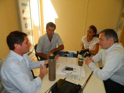 Ciudad El Centro de Defensa Comercial se interioriz� sobre los programas de inserci�n laboral de la Municipalidad