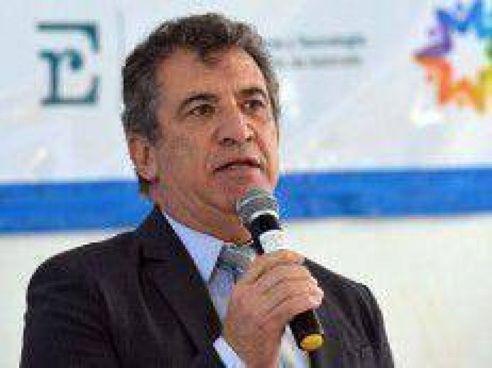 Urribarri se reunir� con el Ministro de Educaci�n de Brasil