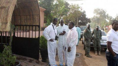 Atentado terrorista en Mali: cinco muertos en un restaurante frecuentado por europeos