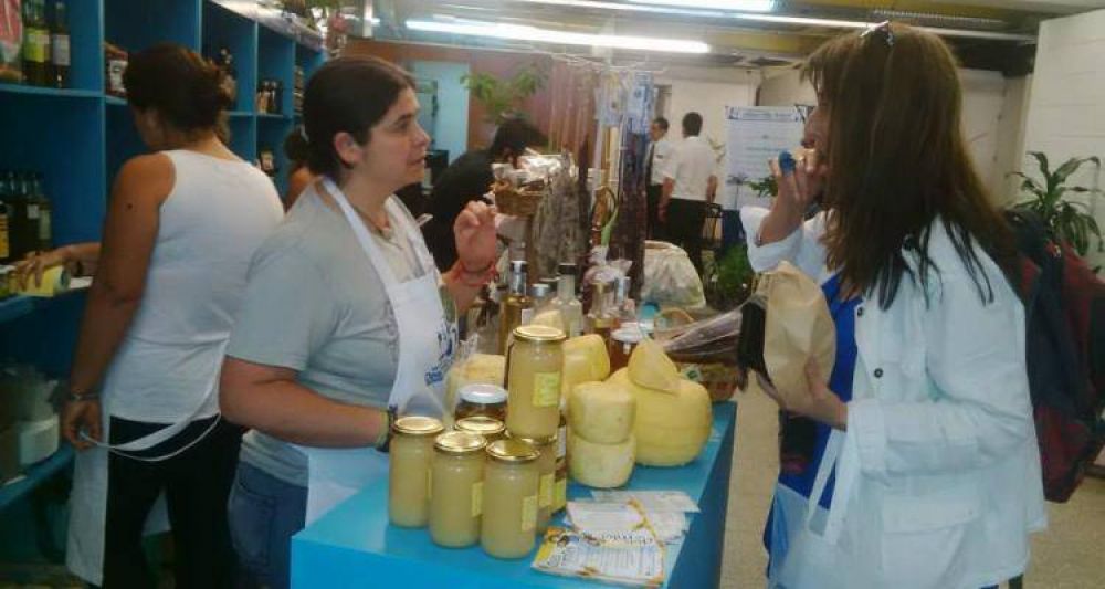 D�a de la Mujer: Feria de dise�o en la Plaza Constituci�n