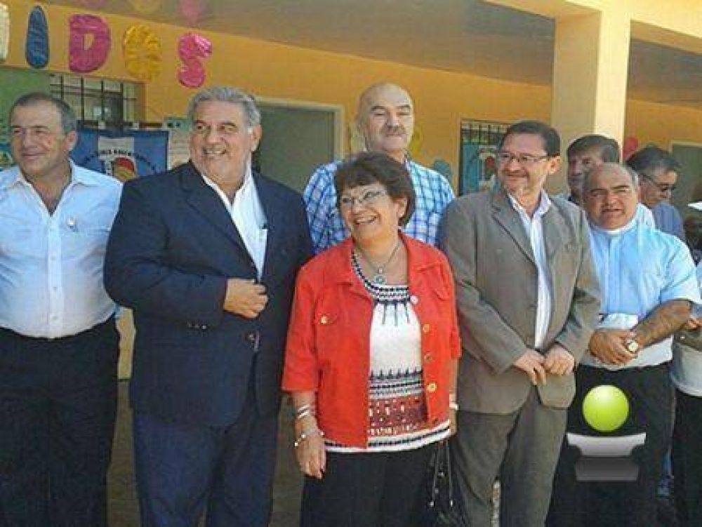 M�S ESCUELAS EN LA FRONTERA. AYER SE INAUGURO LA NUEMERO 16 CONSTRUIDA POR EL C.A.S.