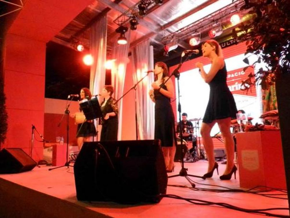 �Ellas por Ellas�: cuatro cantantes de la ciudad homenajear�n a grandes de la m�sica