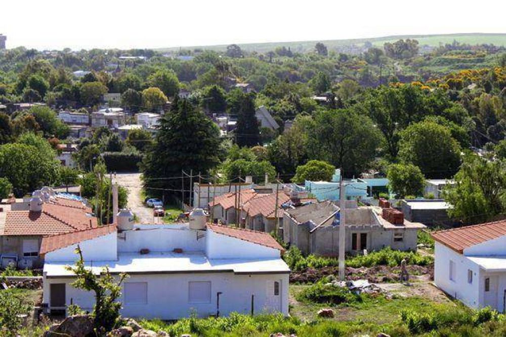 El lunes se entregan seis casas del barrio Qu�mico de Sierras Bayas
