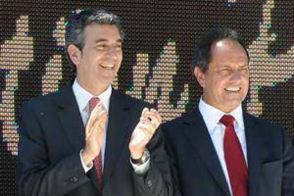 Arde la interna oficialista a la espera de que Cristina defina