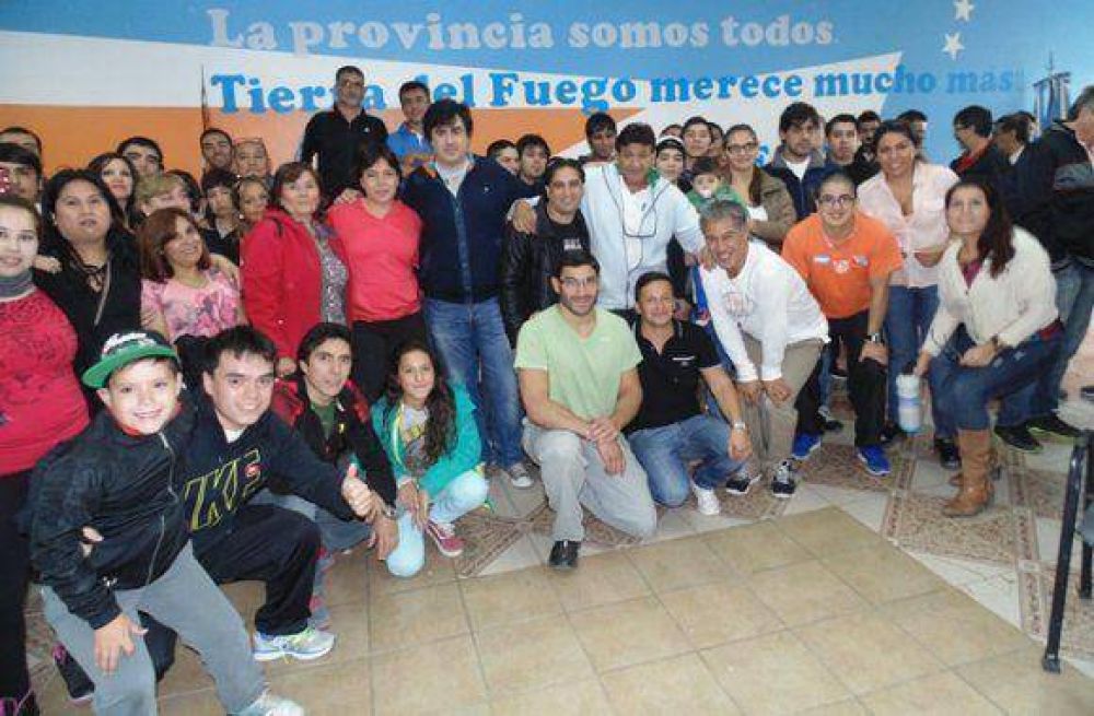 Dirigentes y afiliados del MPF pusieron en marcha el proceso proselitista