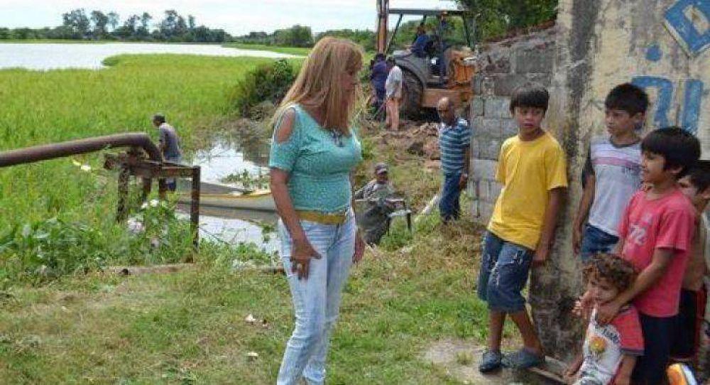 Municipio limpi� la laguna Villa Los Lirios para mejor escurrimiento pluvial