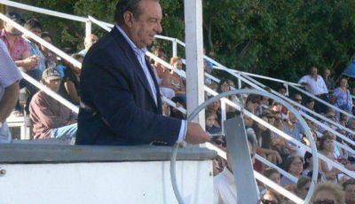 Con eje en la inseguridad y los cultivos, S�nchez abri� el desfile oficial de la 46� Fiesta
