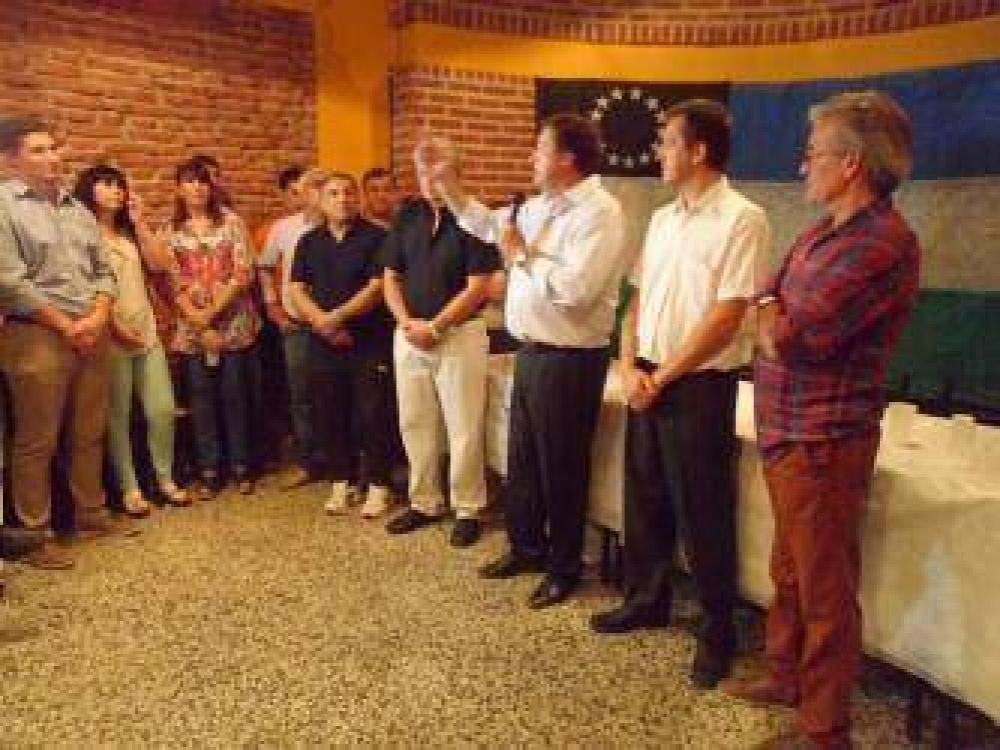 Weretilneck encabez� el lanzamiento de Daniel Fioretti, el candidato de �Juntos Somos R�o Negro� en Regina